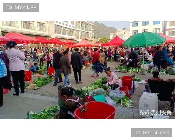 余依婷逛菜市场随手一拎名牌包，我的省钱计划突然尴尬了