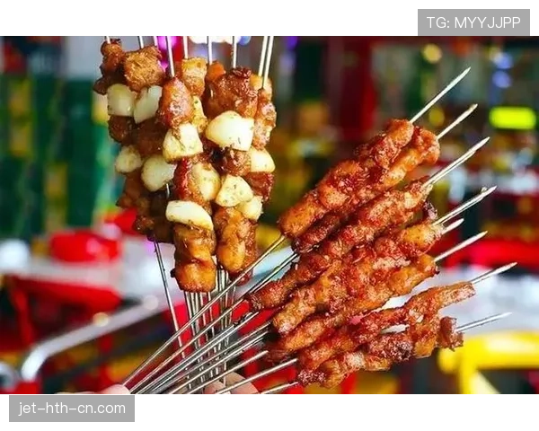 徐灿训练完直接去夜市吃十串腰子，这自律人设是不是有点绷不住了？