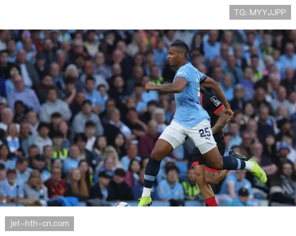 点球判罚为何经常引发争议？裁判和VAR判定的关键差异解析