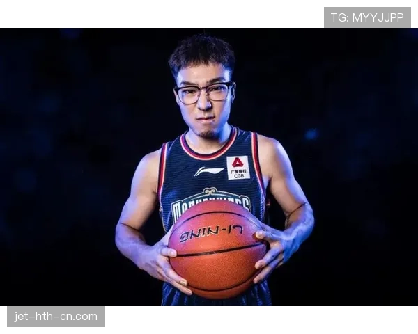 篮球手部接触判定规则详解：合法防守与犯规的界定